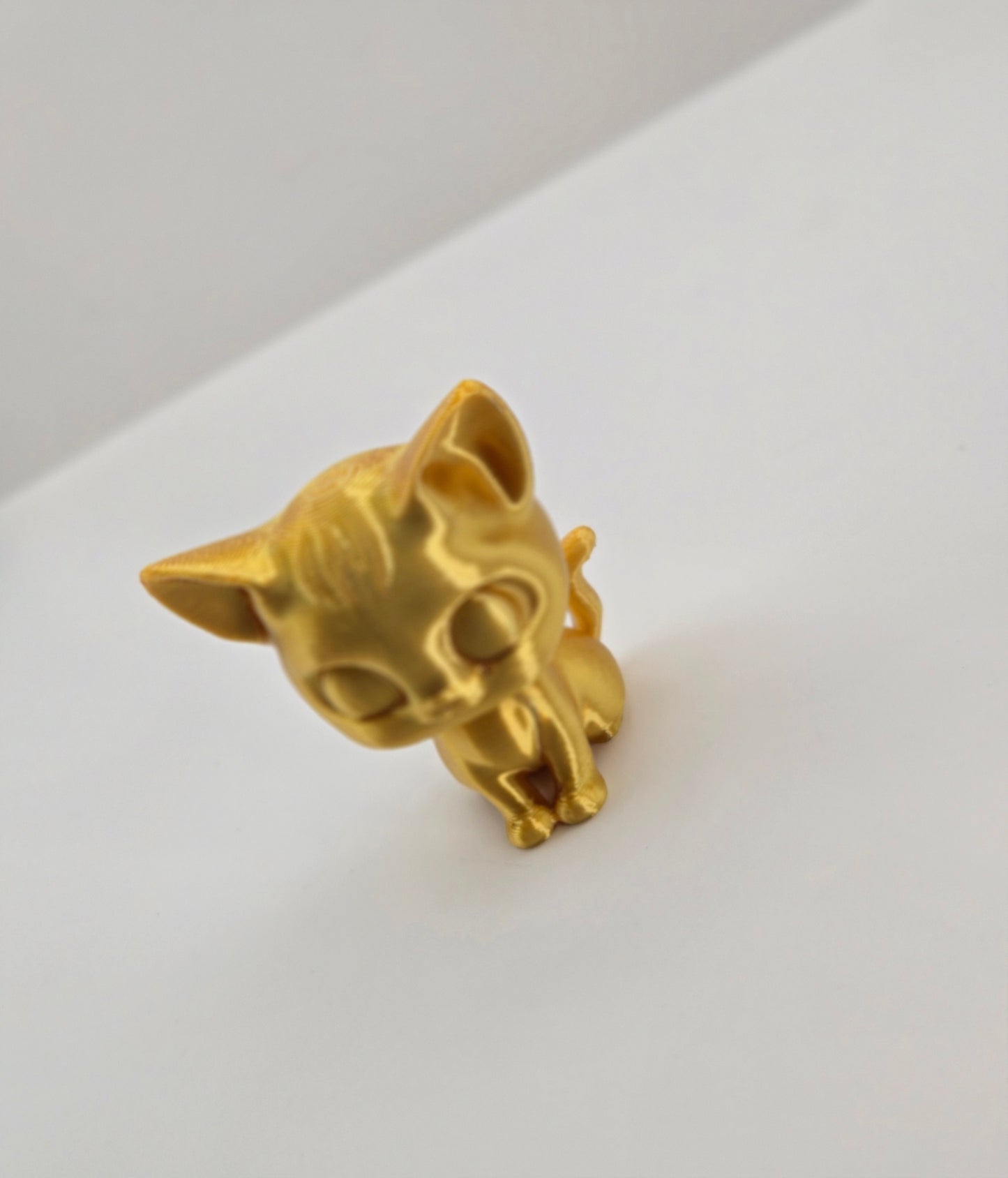 Cute Cat Figurine | Golden Cat Statue | 3D Printed Desk Buddy | Kawaii Home & Office Decor